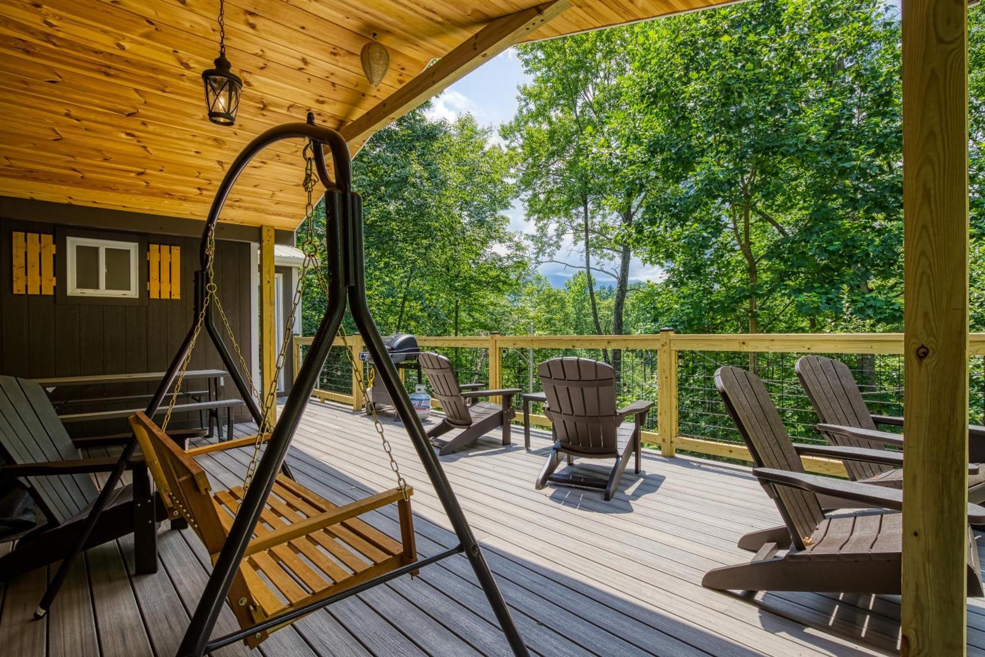 Whispering Winds, Hot Tub, Game Room, Wifi, 1089 Free Tickets Each Paid Day, Dollywood And More Gatlinburg Exterior foto